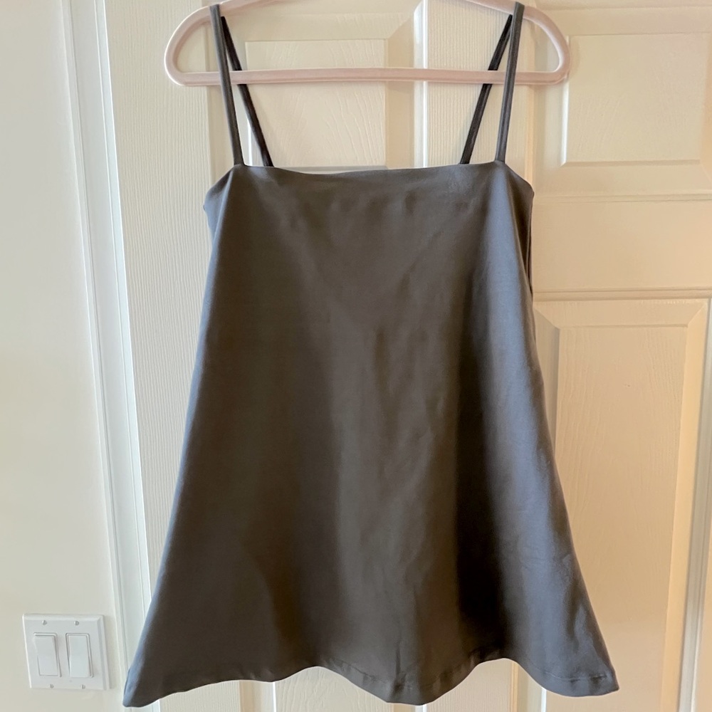 SET ACTIVE. Never worn! Formcloud Carrie Dress. Graphite. Medium.